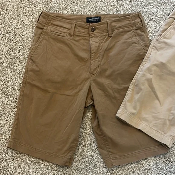 Men’s American Eagle Chino Shorts - Picture 2 of 9